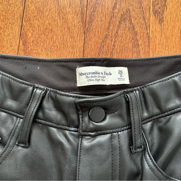 Abercrombie Ankle Straight Ultra High Rise - Picture 4 of 6